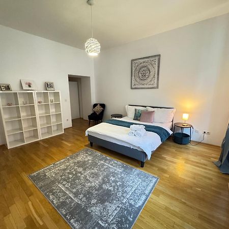 Charming Flat & Balcony Near Central Station L Bg5 เวียนนา ภายนอก รูปภาพ
