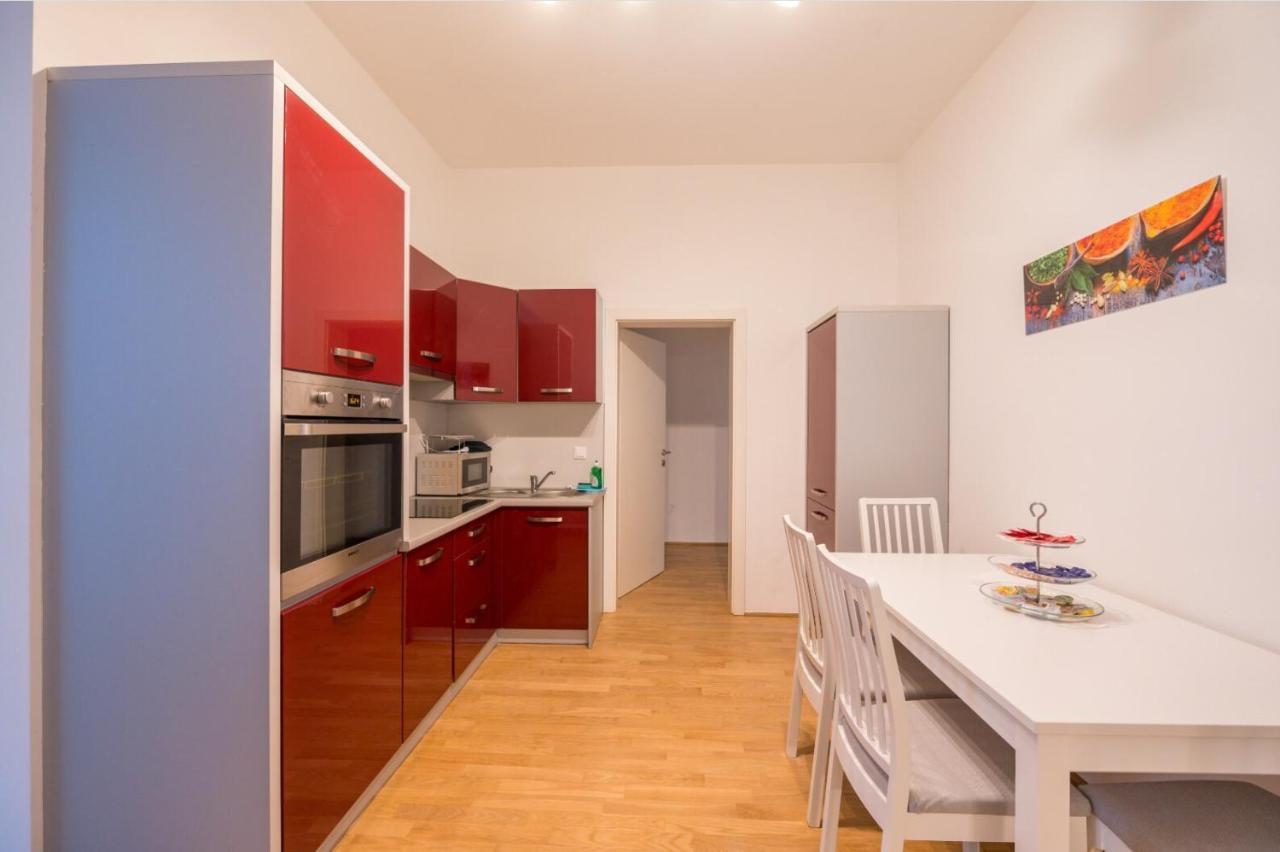 Charming Flat & Balcony Near Central Station L Bg5 เวียนนา ภายนอก รูปภาพ