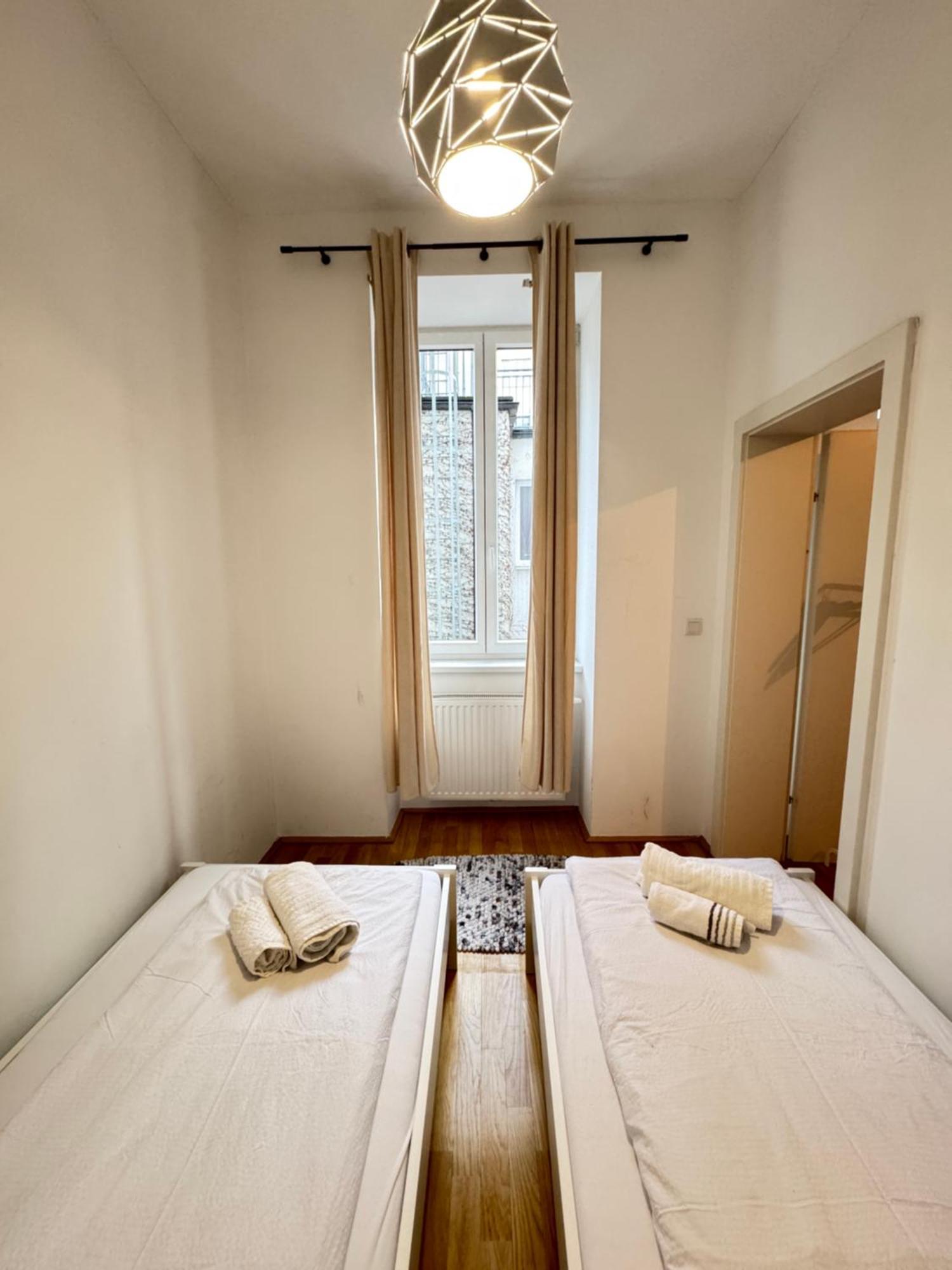 Charming Flat & Balcony Near Central Station L Bg5 เวียนนา ภายนอก รูปภาพ
