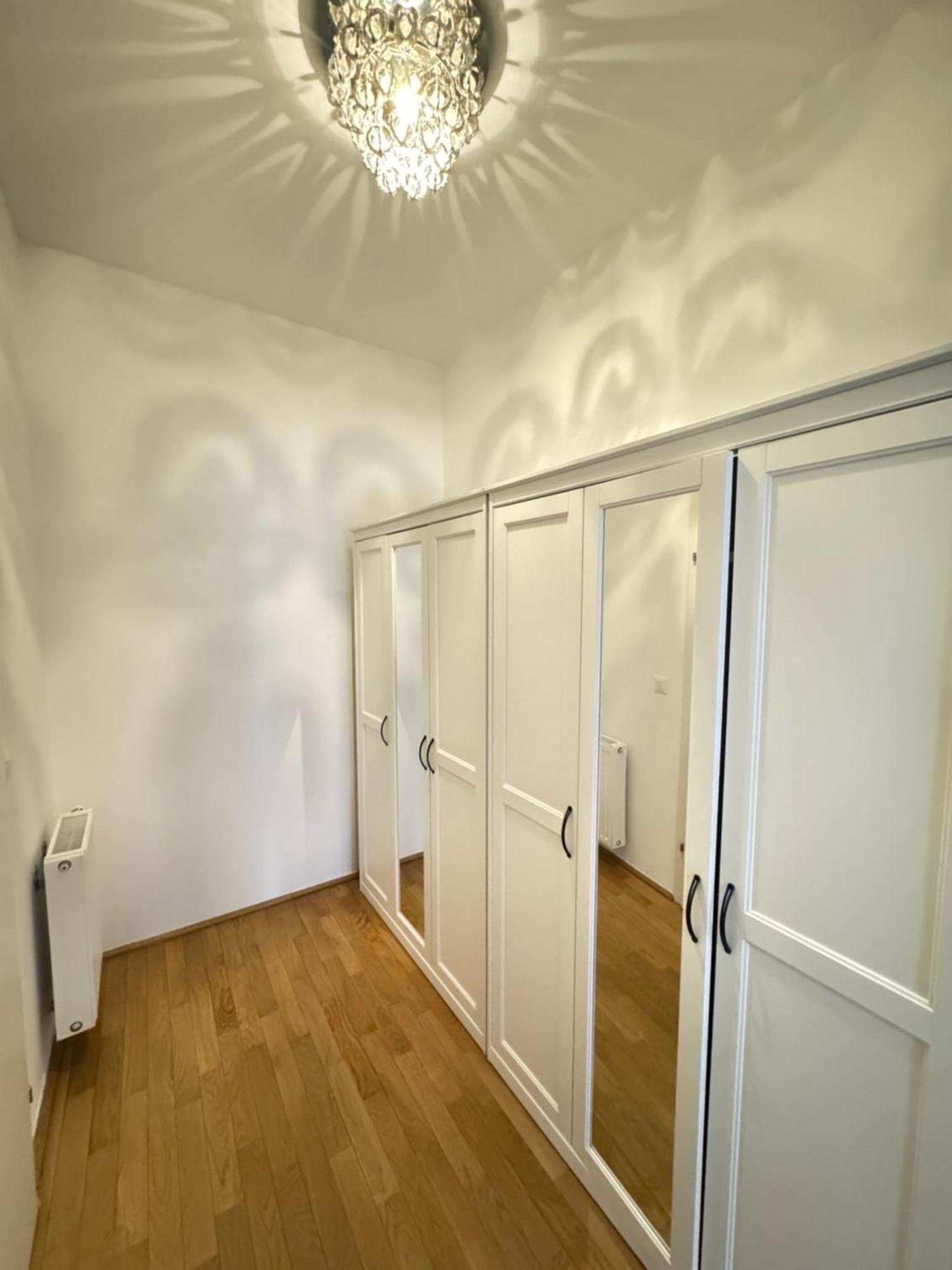 Charming Flat & Balcony Near Central Station L Bg5 เวียนนา ภายนอก รูปภาพ